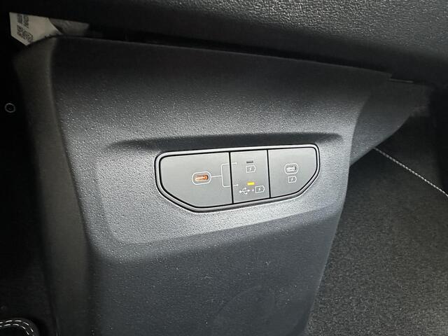 KIA EV6 Light Edition 63 kWh Elektromotor 125kW (A) | Demo | Stoel/Stuurwielverwarming | Cruise Control Adaptief | Parkeercamera | Keyless Go |