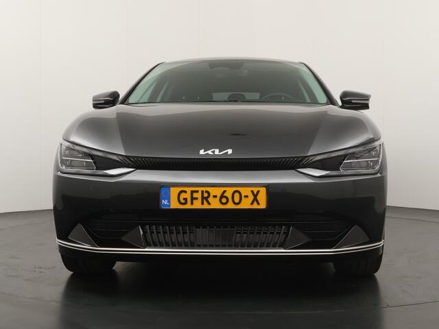 KIA EV6 Edition Advanced 77.4 kWh - Apple CarPlay/Android Auto - Dodehoekdetectie - Climate Control - Navigatie - Stuur/Stoel Verwarming - Fabrieksgarantie tot 07-2031