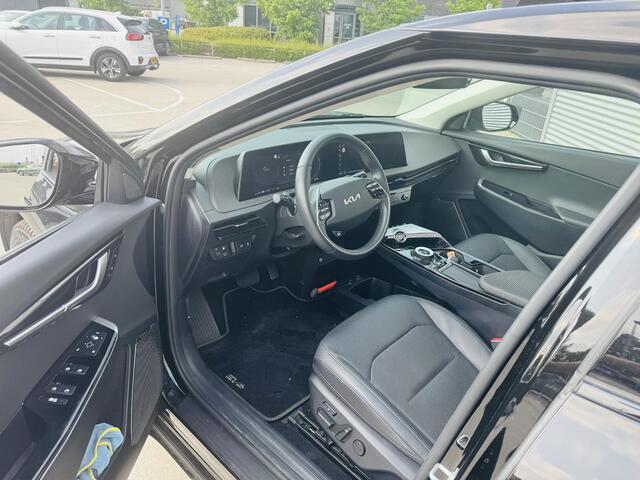 KIA EV6 Plus Advanced 77.4 kWh Trekhaak | Panoramadak | 20 inch | Auto rijdt momenteel km stand kan iets variëren
