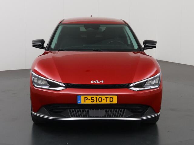 KIA EV6 Air 58 kWh | Trekhaak | Navigatie | Parkeercamera | Stoelverwarming | Keyless Go |