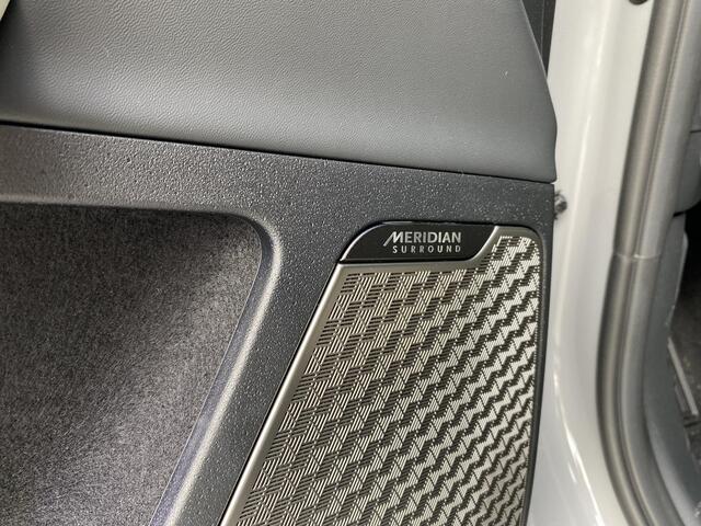 KIA EV6 GT-Line pano 84.0kWh Elektromotor 168kW Afneembare trekhaak | 360 Camera | Head-up display | Schuif/kantel dak