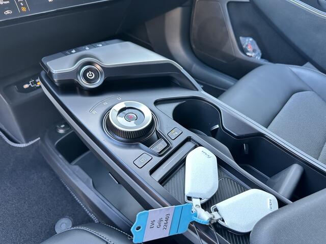 KIA EV6 Light Edition 63 kWh | Navi | Stoel-/stuurverwarming | Carplay