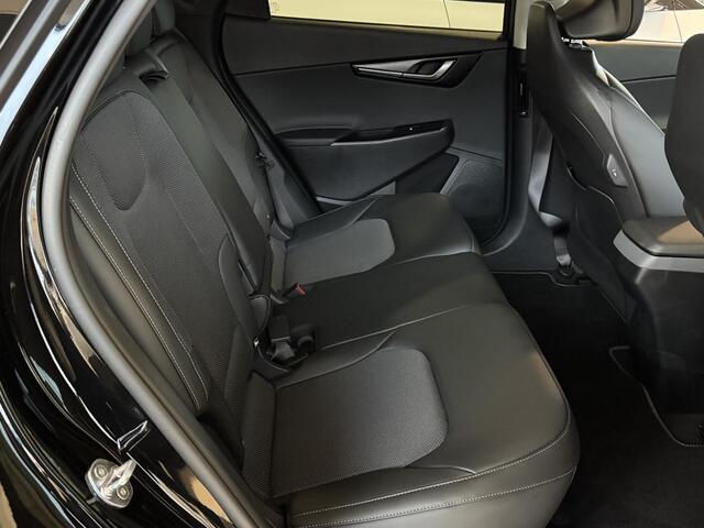 KIA EV6 Light Edition 63 kWh VOORRAAD AUTO DIRECT RIJDEN!! 17% Bijtelling!!