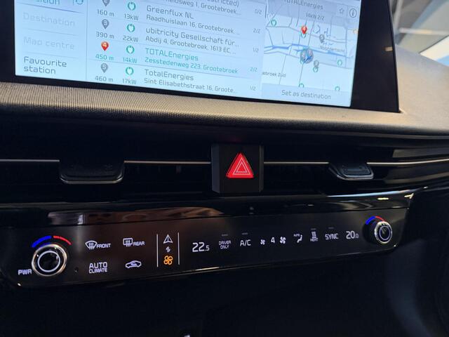 KIA EV6 Air 58 kWh SOH 100% | ADAPTIEVE CRUISECONTROL | NAVIGATIE | LEDER | VERWARMDE VOORSTOELEN | FULL LED PAKKET | AIRCO / ECC | ACHTERUITRIJCAMERA | PARKEERSENSOREN ACHTER |