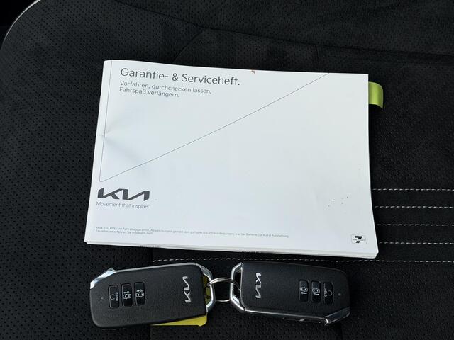 KIA EV6 GT-Line AWD 77.4 kWh / 325 Pk / Fabrieksgarantie tot 12-2028 / Dealer Onderhouden / HUD / 360 Camera / Dodehoek / Navigatie / Apple Carplay & Android Auto / Stoelverwarming & Stuurwielverwarming / Stoelventilatie / Elektr. Stoelen / Meridian Surround Audi