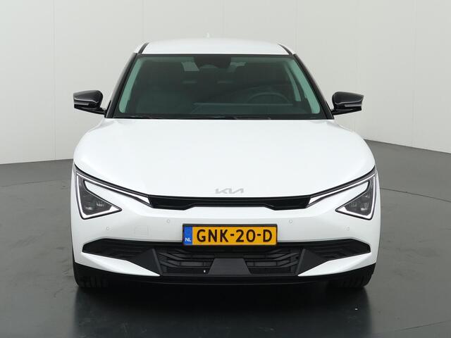 KIA EV6 Light Edition 63 kWh | Facelift | Parkeercamera | Keyless Entry | Stoelverwarming | Apple Carplay | Android Auto |