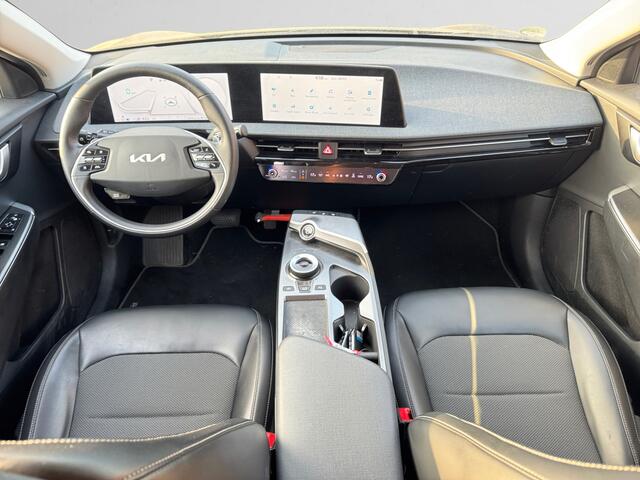 KIA EV6 58 kWh- Fabrieksgarantie, Carplay, Android Auto, Camera, Stuur/Stoelverwarming, Trekhaak