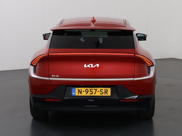 KIA EV6 Plus AWD 77.4 kWh | 360° Camera | Lederen Interieur | Apple CarPlay/Android Auto | Stoel/Stuur verwarming | Camera | Stoelkoeling | Interieurverlichting | Adaptieve Cruise Control | Ele. kofferdeksel |