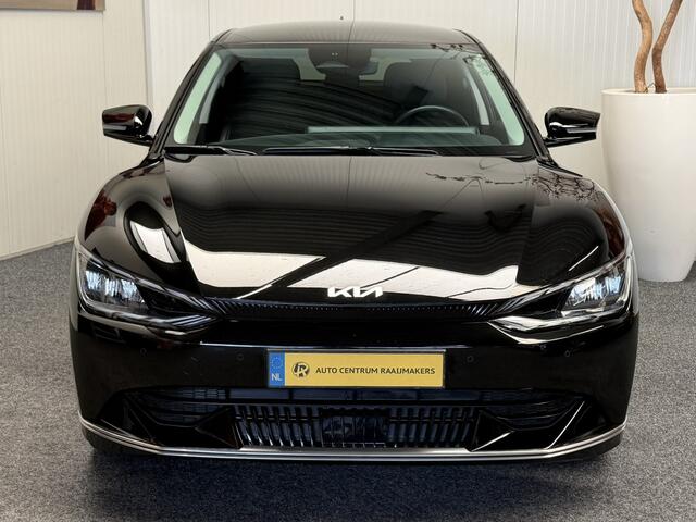 KIA EV6 GT-LINE 77.4 kWh ACHTERUITRIJCAMERA NAVIGATIE ADAPTIVE CRUISE CONTROL KEYLESS GO APPLE CARPLAY/ANDROID RIJSTROOKSENSOREN DODEHOEKSENSOREN ZEER MOOI !!