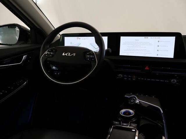 KIA EV6 Plus 77.4 kWh | Lederen Interieur | Apple CarPlay/Android Auto | Stoel/Stuur verwarming | Camera | Stoelkoeling | Interieurverlichting | Adaptieve Cruise Control | Ele. kofferdeksel |