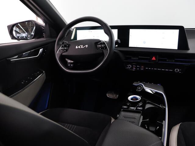 KIA EV6 GT-Line AWD 77.4 kWh Kia EV6 GT-Line AWD 77 kWh | Demo | 12% bijtelling | Panoramadak | Navigatiesysteem | Parkeercamera | Stoelverwarming | Apple carplay