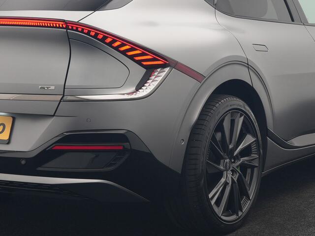 KIA EV6 GT-Line AWD 77.4 kWh 325pk Dealer O.H. | Adaptive Cruise | Head Up | 360 Camera | Alcantara Sportstoelen Ventilatie & Memory | Meridian Audio | Keyless | Blis | Apple Carplay | Stoelen & Stuur Verwarmd | Navigatie | DAB | 21"L.M |