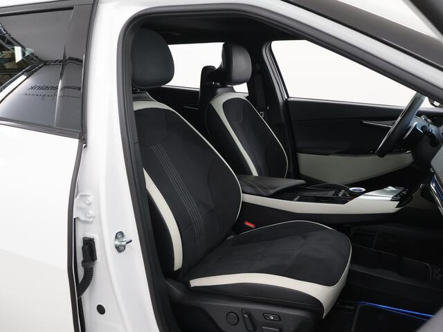 KIA EV6 GT-Line AWD 77.4 kWh | Panoramadak | Navigatie | Head Up | Parkeercamera | Stoelverwarming/verkoeling | Keyless Go |