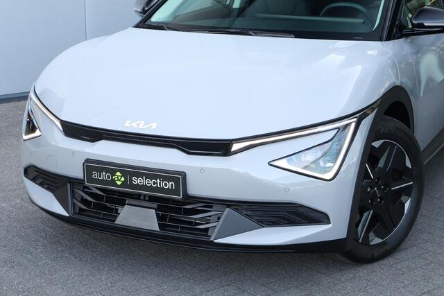 KIA EV6 Light Edition 63 kWh / Stoel en stuurwielverwarming / Camera / Carplay