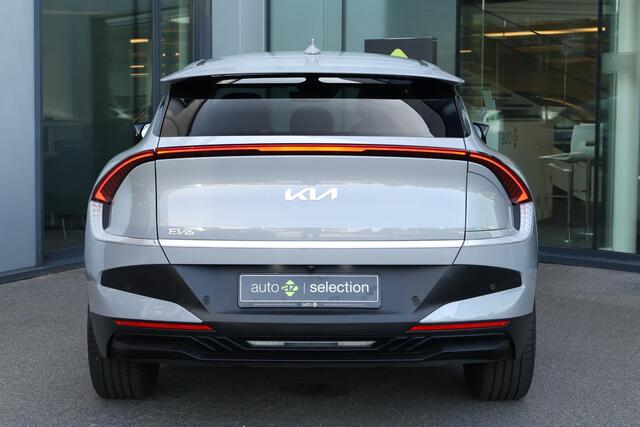 KIA EV6 Light Edition 63 kWh / Stoel en stuurwielverwarming / Camera / Carplay
