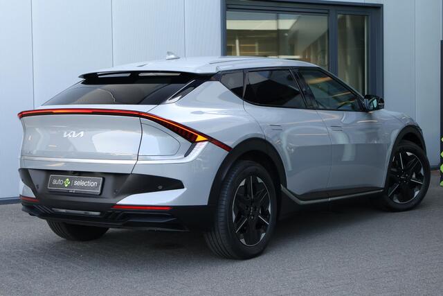 KIA EV6 Light Edition 63 kWh / Stoel en stuurwielverwarming / Camera / Carplay