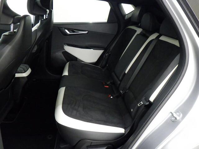 KIA EV6 GT-Line 77.4 kWh | NL-auto | SOH 100% | Apple Carplay/Android | Matrix led | Panorama schuif/kantel