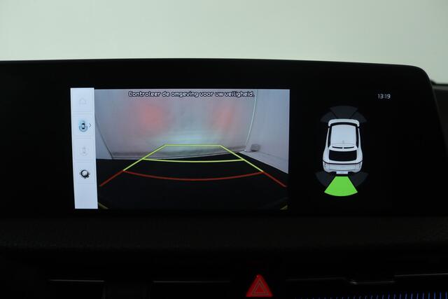 KIA EV6 Plus Advanced 77.4 kWh (PANORAMADAK, STUUR-/STOELVERWARMING, SFEERVERLICHTING, MERIDIAN, EIGENAAR, MEMORY, AUTOPILOT)