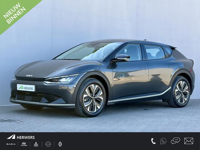 KIA EV6 Edition 77.4 kWh / SOH 100% / Fabrieksgarantie tot 18-06-2032 / 1.600 kg trekgewicht / Android Auto & Apple Carplay / Navigatie / Cruise Control Adaptief / Climate Control / DAB / Draadloze Telefoonlader / Camera / Parkeerassistent / 19" Lichtmetalen Wielen / Keyless entry & start /