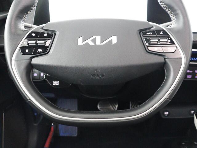 KIA EV6 GT-Line 77.4 kWh | SOH 93,5% | Panoramadak | Stuur en stoelverwarming | Stoelverkoeling | Adaptive cruise | Lane assist | Carplay | 360 camera | Park assist | Sfeerverlichting
