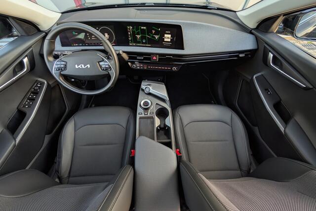 KIA EV6 Light 58kWh SOH 99% Apple CarPlay / Android Auto