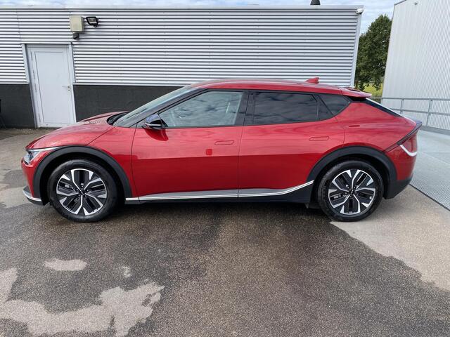 KIA EV6 Air 58 kWh Navigatie, dodehoekdetectie, stoel- & stuurverwarming, Apple CarPlay/Android Auto, parkeersensoren rondom