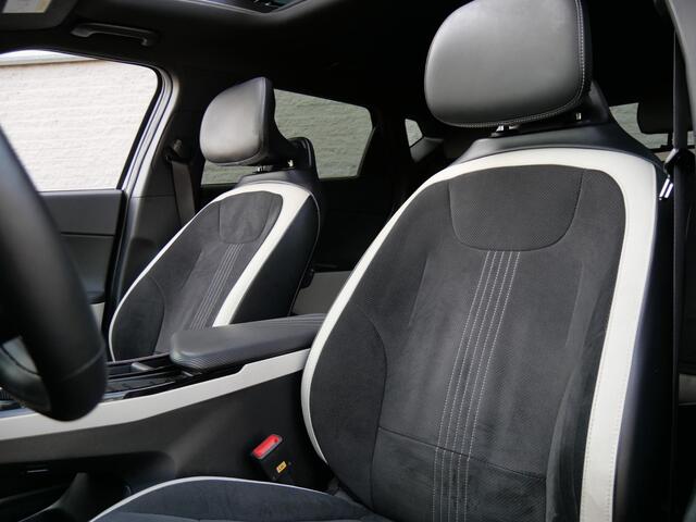 KIA EV6 77kWh GT-LINE/ SCHUIFDAK/ 360° CAMERA/ HEAD-UP/ TREKHAAK/ NL-AUTO 1STE EIGENAAR/ SOH 97%