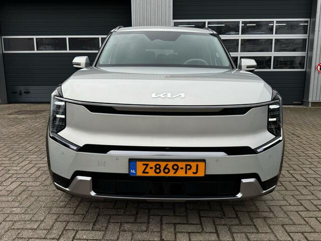 KIA EV9 Air 99.8 kWh - Stoelverwarming-/ventilatie - LED - Navigatie - 360 Camera - Climate Control - Climate Control - Fabrieksgarantie tot 05-2031