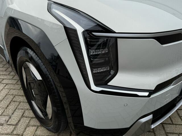 KIA EV9 Air 99.8 kWh - Stoelverwarming-/ventilatie - LED - Navigatie - 360 Camera - Climate Control - Climate Control - Fabrieksgarantie tot 05-2031