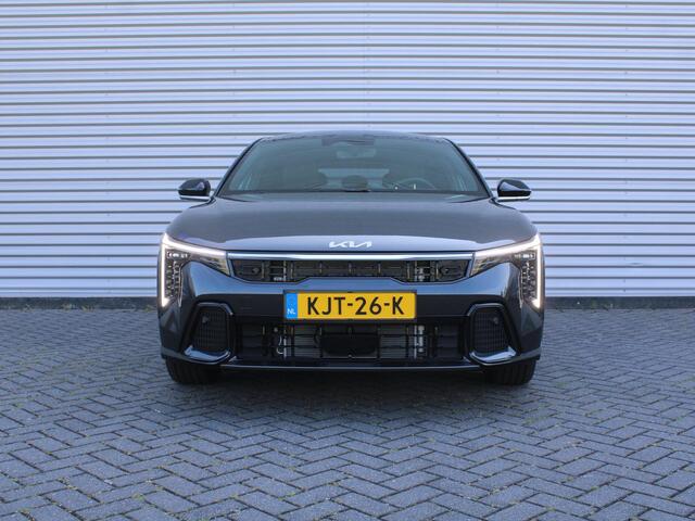 KIA K K4 1.0 T-GDi MHEV GT-Line Launch Edition (pano) | Stuur-/stoelverwarming | Camera | LED | 17" LM | Elek. stoel | Draadloze telefoonlader |