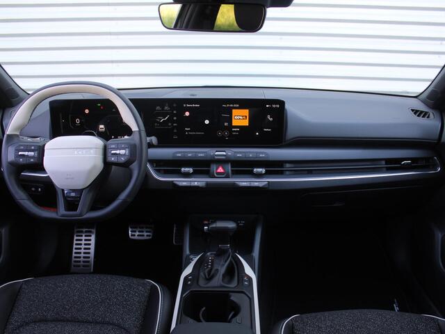KIA K K4 1.0 T-GDi MHEV GT-Line Launch Edition (pano) | Stuur-/stoelverwarming | Camera | LED | 17" LM | Elek. stoel | Draadloze telefoonlader |