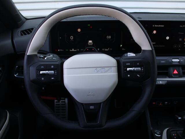 KIA K K4 1.0 T-GDi MHEV GT-Line Launch Edition (pano) | Stuur-/stoelverwarming | Camera | LED | 17" LM | Elek. stoel | Draadloze telefoonlader |