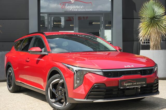 KIA K K4 Sportswagon 1.6 T-GDi MHEV GT-Line Launch Edition | 150PK | Navi | Stoelverwarming | Camera | ACC | Kia K4 Sportswagon GT-Line 150 PK Mild Hybrid met 1.6 viercilinder, navigatie, stoelverwarming, achteruitrijcamera, adaptieve cruise control, keyless entry, Apple CarPlay/Android Auto, draadl