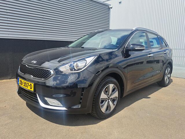 KIA Niro 1.6 GDi Hybrid DynamicLine Navigatie, Achteruitrijcamera, Nieuw geleverd, Dealer onderhouden, Cruise control, Climate control
