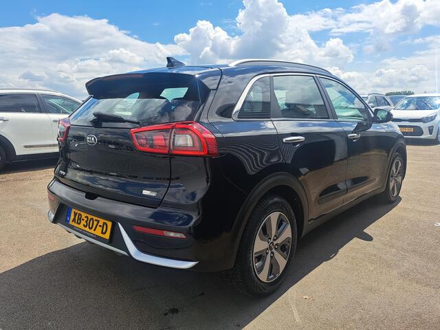 KIA Niro 1.6 GDi Hybrid DynamicLine Navigatie, Achteruitrijcamera, Nieuw geleverd, Dealer onderhouden, Cruise control, Climate control