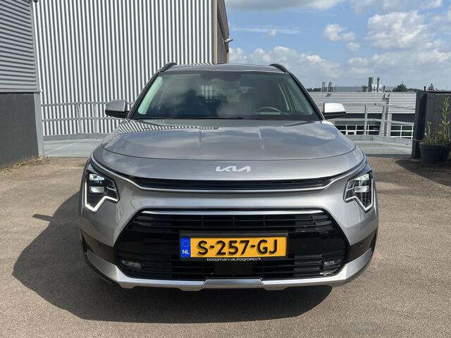 KIA Niro 1.6 GDi Hybrid ExecutiveLine Full Option! Nieuw geleverd, 1e eigenaar, Schuif/ kanteldak, Lederen bekleding, Stoelkoeling/ Stoelverwarming, Stuurwielverwarming, 18" LMV