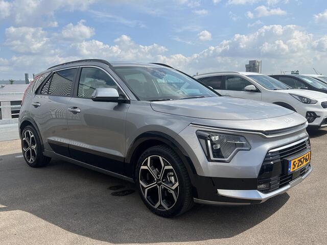 KIA Niro 1.6 GDi Hybrid ExecutiveLine Full Option! Nieuw geleverd, 1e eigenaar, Schuif/ kanteldak, Lederen bekleding, Stoelkoeling/ Stoelverwarming, Stuurwielverwarming, 18" LMV