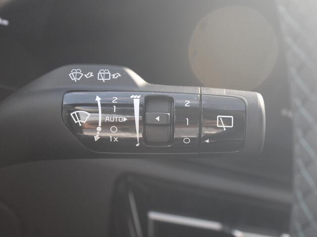 KIA Niro 1.6 GDi Hybrid ComfortLine | Sept leverbaar | Camera | Clima | Carplay | 16'' lichtmetaal | LED
