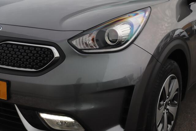 KIA Niro 1.6 GDi Hybrid DynamicLine Automaat Half Leder Navigatie Camera Lane Assist Clima Cruise PDC Carplay Android Bluetooth LED