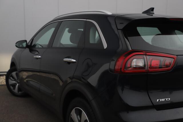 KIA Niro 1.6 GDi Hybrid DynamicLine Automaat Half Leder Navigatie Camera Lane Assist Clima Cruise PDC Carplay Android Bluetooth LED