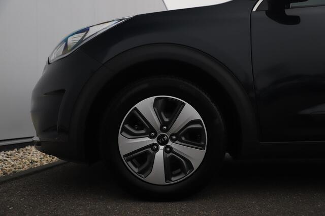 KIA Niro 1.6 GDi Hybrid DynamicLine Automaat Half Leder Navigatie Camera Lane Assist Clima Cruise PDC Carplay Android Bluetooth LED