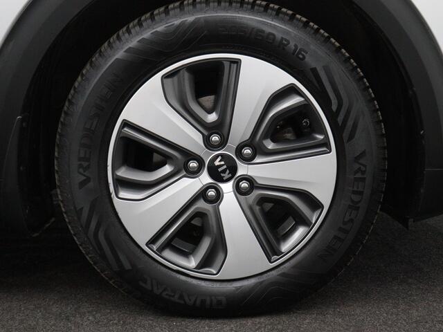 KIA Niro 1.6 GDi Hybrid First Edition Clima, camera, carplay