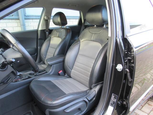 KIA Niro 1.6 GDi Hybrid First Edition 2e eigen | dealer onderh | Leder | 18"inch | tr.haak | navi