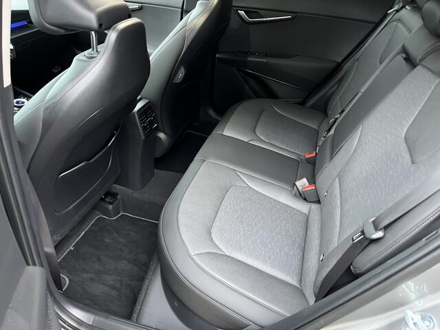 KIA Niro 1.6 GDi PHEV ExecutiveLine ECC Cr.Control-Adapt. Leder+Verw.+Koeling SK-dak HarmanKardon 7jr.Garantie
