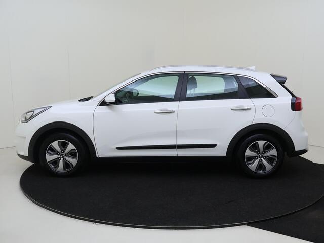 KIA Niro 1.6 - 105PK GDi Hybrid DynamicLine | Navigatie | Airco | Cruise Control | Camera | Parkeersensoren | Licht & Regen Sensor |