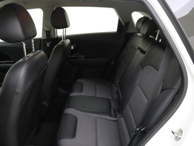 KIA Niro 1.6 - 105PK GDi Hybrid DynamicLine | Navigatie | Airco | Cruise Control | Camera | Parkeersensoren | Licht & Regen Sensor |