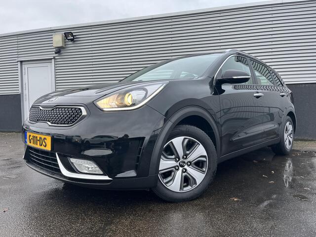 KIA Niro 1.6 GDi Hybrid DynamicLine Navigatie, Achteruitrijcamera, Cruise control, Parkeersensoren, Climate control,