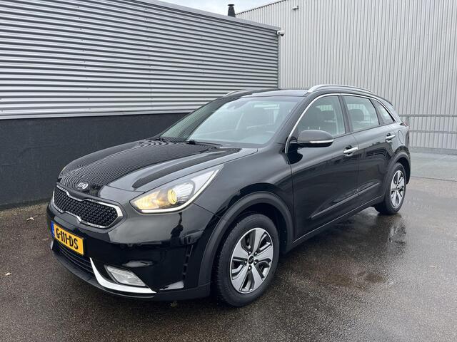 KIA Niro 1.6 GDi Hybrid DynamicLine Navigatie, Achteruitrijcamera, Cruise control, Parkeersensoren, Climate control,