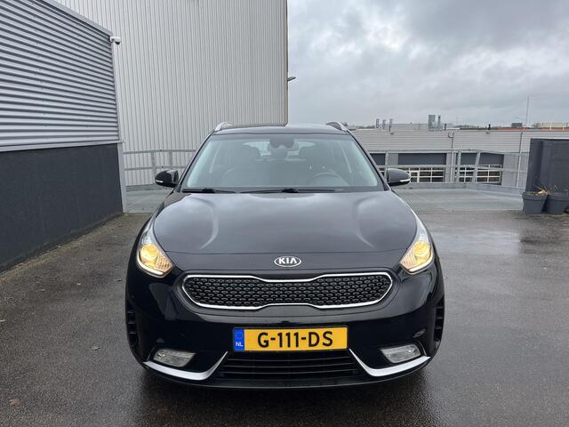 KIA Niro 1.6 GDi Hybrid DynamicLine Navigatie, Achteruitrijcamera, Cruise control, Parkeersensoren, Climate control,