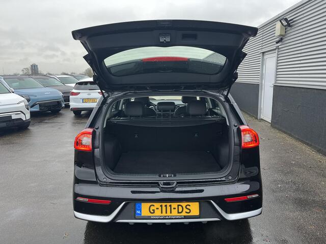KIA Niro 1.6 GDi Hybrid DynamicLine Navigatie, Achteruitrijcamera, Cruise control, Parkeersensoren, Climate control,